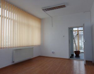 Maison 5 chambres à vendre dans Cluj-napoca, zone Plopilor