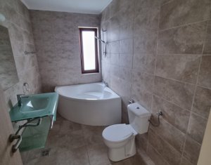 Maison 6 chambres à vendre dans Sannicoara