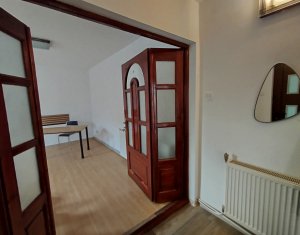 Spatiu pentru birou sau firme 90mp la casa, 2 parcari, Plopilor 