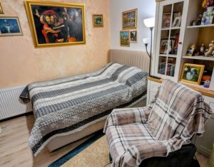 Lakás 3 szobák eladó on Floresti