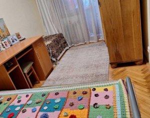 Lakás 4 szobák eladó on Cluj-napoca, Zóna Manastur