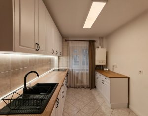 Appartement 3 chambres à louer dans Cluj-napoca, zone Marasti