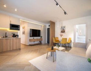 Appartement 3 chambres à vendre dans Cluj-napoca, zone Intre Lacuri