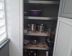 Lakás 2 szobák eladó on Floresti