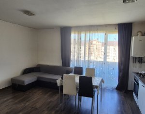 Lakás 3 szobák eladó on Floresti