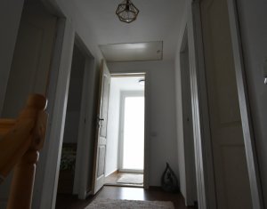 Nyaralók eladó on Baisoara