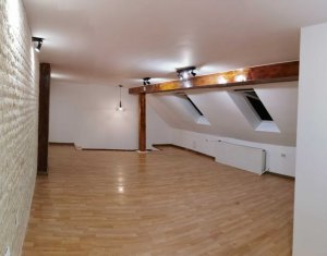 Bureau à louer, 35m2 dans Cluj-napoca, zone Centru