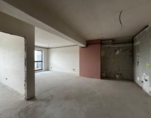 Apartament 2 niveluri 114 mp, 3 dormitoare, 3 bai, 2 terase, parcare, Wings