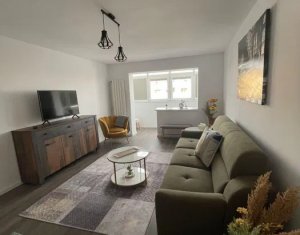 Appartement 4 chambres à louer dans Cluj-napoca, zone Zorilor