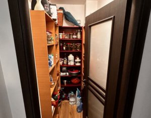 Apartment 3 rooms for sale in Cluj-napoca, zone Manastur