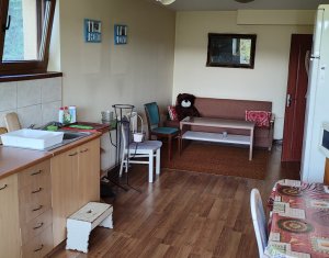 Ház 6 szobák eladó on Baciu