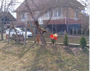 Oază de liniște la 30 km de Cluj: Casă complet renovată cu grădină generoasă