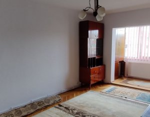 Appartement 4 chambres à vendre dans Cluj-napoca, zone Manastur