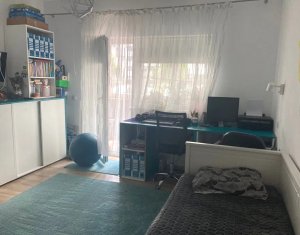 Apartment 2 rooms for sale in Floresti