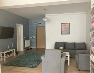 Apartment 2 rooms for sale in Floresti