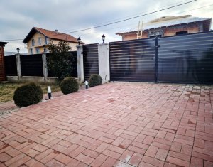 Maison 4 chambres à vendre dans Campenesti