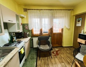 Apartament 2 camere, confort sporit, etaj intermediar, Marasti