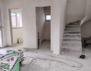 Ház 4 szobák eladó on Dezmir