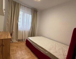 Lakás 4 szobák eladó on Cluj-napoca, Zóna Manastur