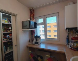 Apartment 4 rooms for sale in Cluj-napoca, zone Manastur
