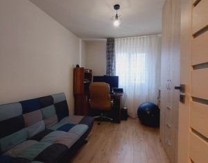Apartment 4 rooms for sale in Cluj-napoca, zone Manastur