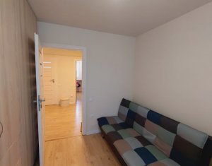 Apartment 4 rooms for sale in Cluj-napoca, zone Manastur