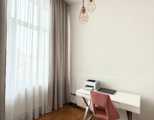 Apartment 4 rooms for sale in Cluj-napoca, zone Centru