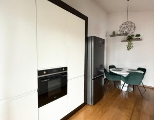 Apartment 4 rooms for sale in Cluj-napoca, zone Centru