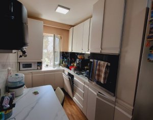 Lakás 4 szobák eladó on Cluj-napoca, Zóna Manastur