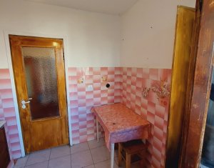 Apartament cu 2 camere decomandat | 2 balcoane | Etaj 3/4 | Marasti