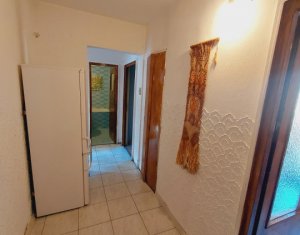 Apartament cu 2 camere decomandat | 2 balcoane | Etaj 3/4 | Marasti