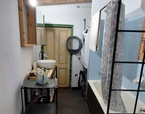 Vanzare apartament 4 camere, ultracentral, posibilitate investitie