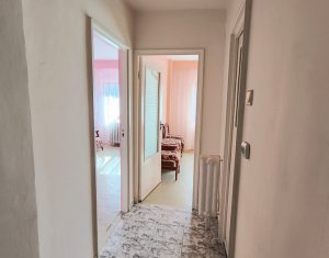 Lakás 4 szobák eladó on Cluj-napoca, Zóna Manastur