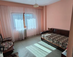 Lakás 4 szobák eladó on Cluj-napoca, Zóna Manastur