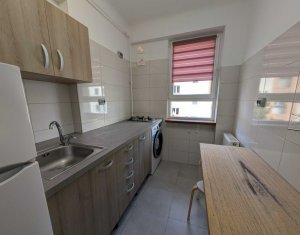 Apartament 2 camere in Centru, parcare in curte