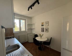Inchiriere apartament 2 camere decomandate Gheorgheni, zona Mercur