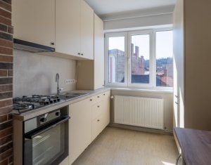 Ultracentral!  De vanzare apartament cu 2 camere 53mp RENOVAT! Piata M Viteazul