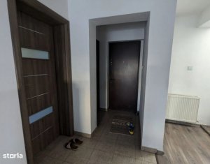 Maison 3 chambres à vendre dans Floresti