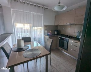 Maison 3 chambres à vendre dans Floresti