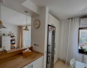 Apartment 4 rooms for sale in Cluj-napoca, zone Centru