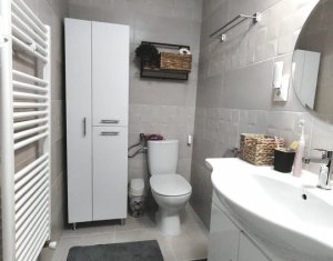 Maison 3 chambres à vendre dans Chinteni