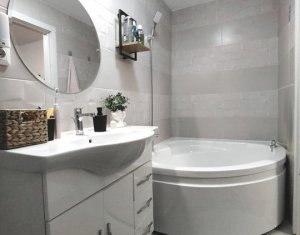 Maison 3 chambres à vendre dans Chinteni