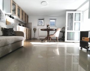 Maison 3 chambres à vendre dans Chinteni