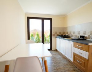 Ház 5 szobák kiadó on Sannicoara