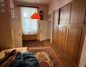 Apartment 5 rooms for sale in Cluj-napoca, zone Centru