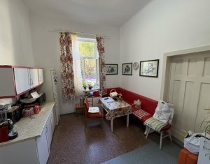 Apartment 5 rooms for sale in Cluj-napoca, zone Centru