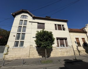 Apartment 5 rooms for sale in Cluj-napoca, zone Centru