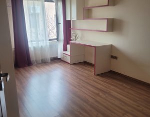 Ház 4 szobák eladó on Floresti