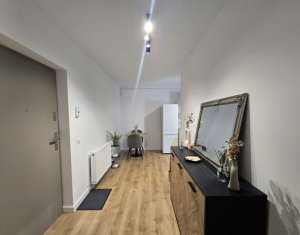 Apartament  2 camere, etaj intermediar, parcare, zona centrala Floresti