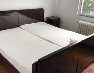 Lakás 4 szobák eladó on Cluj-napoca, Zóna Manastur